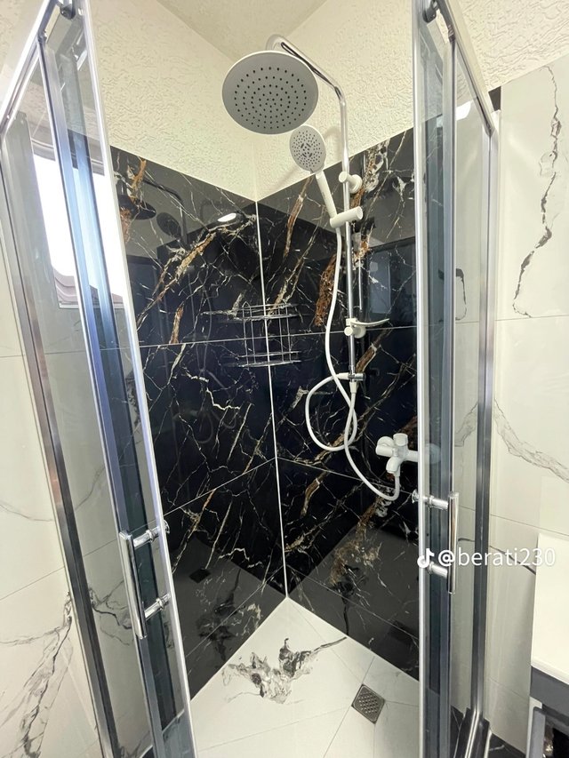 instalación Platos de ducha y muebles de Baño