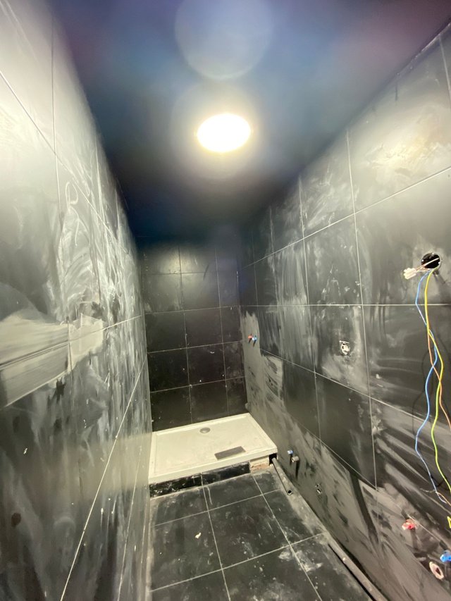 instalación Platos de ducha y muebles de Baño
