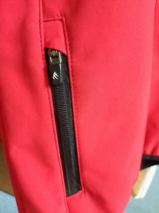 Chaqueta cortavientos talla 10, resistente al agua