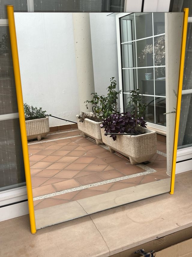 Specchio da bagno e accessori