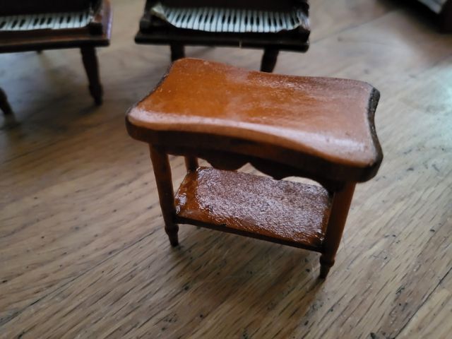 Conjunto de móveis em miniatura