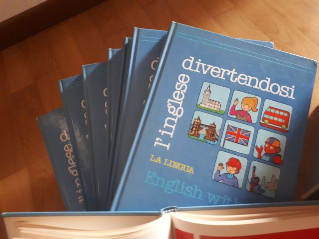 Libri di inglese con cassette  e walkman