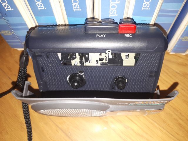 Libri di inglese con cassette  e walkman