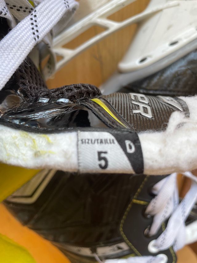 Patines hockey hielo T 5.  38,5