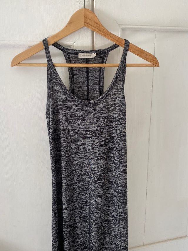 Vestido Calvin Klein