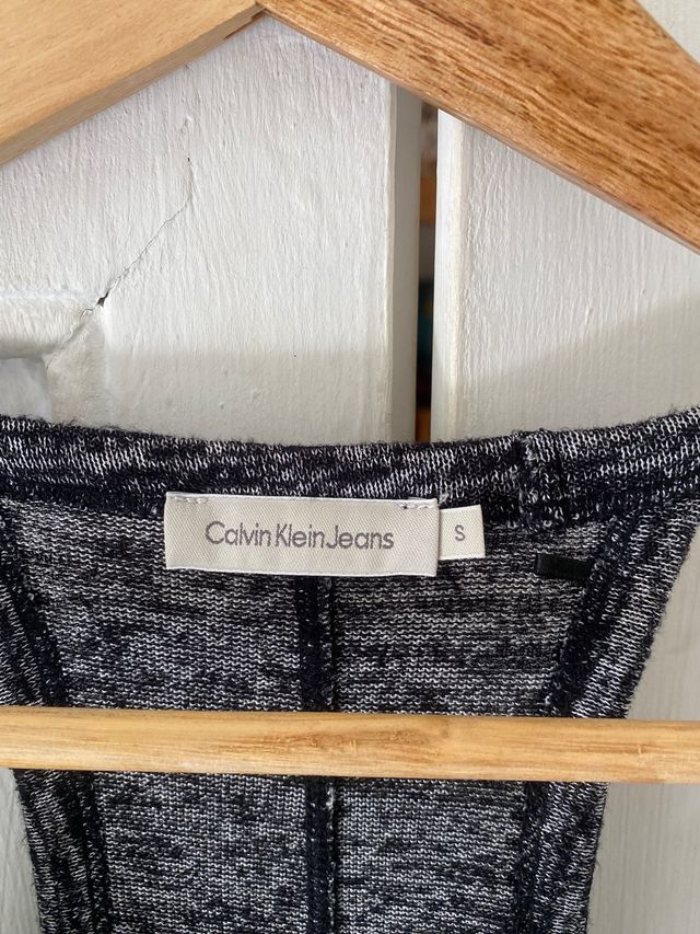 Vestido Calvin Klein