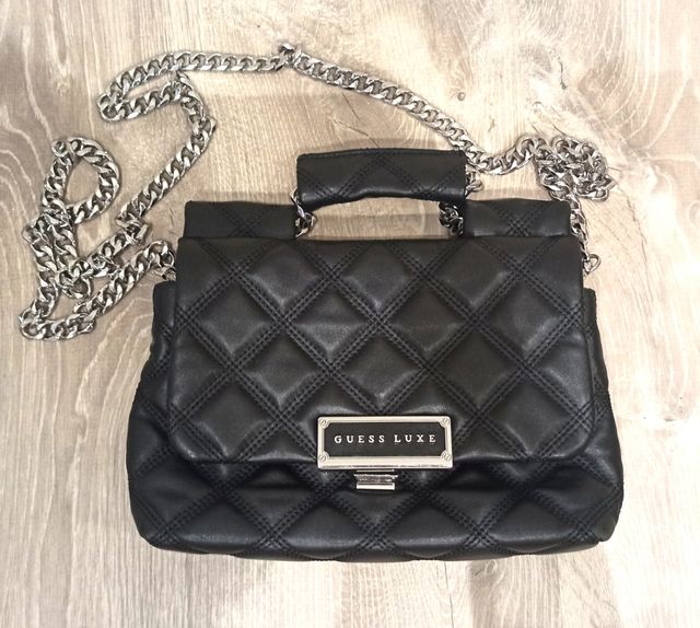 Bolso de piel Guess Luxe negro