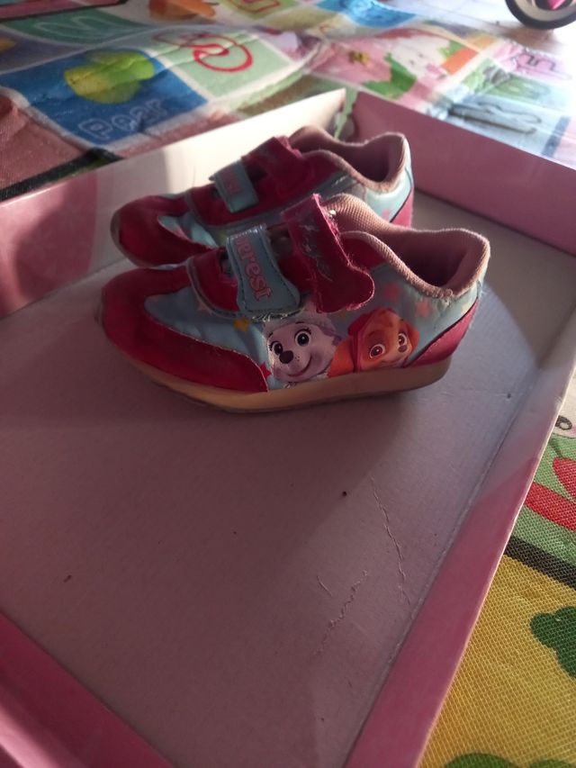 Zapatillas patrulla canina Número 25