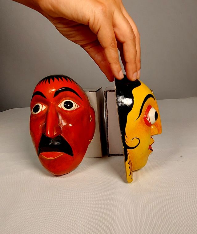 Máscara mujer y hombre