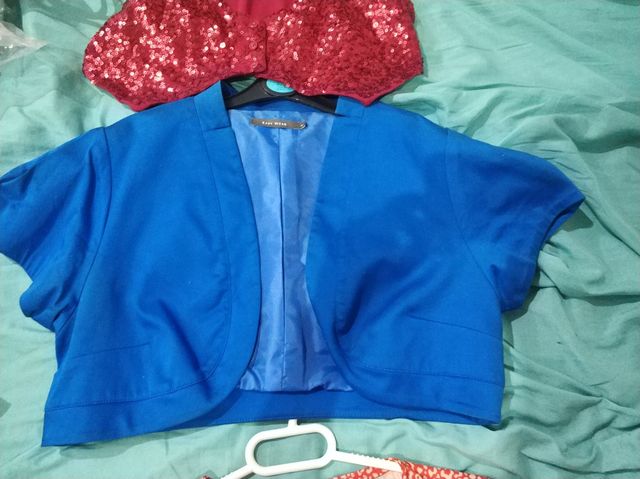 vendo lote de toreras y chalecos OFERTON