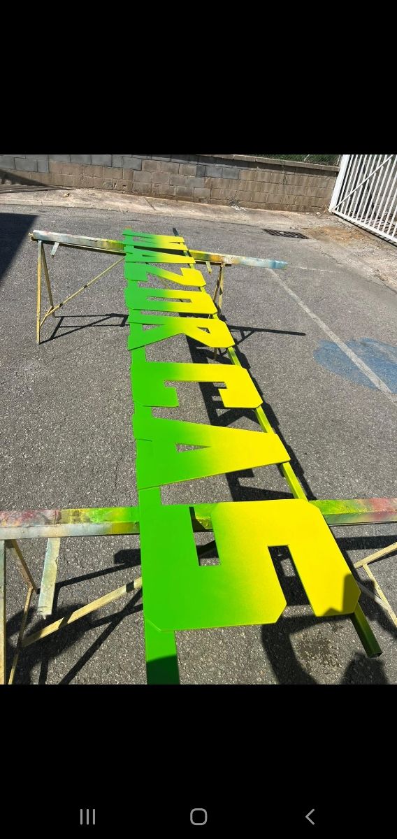 LETRAS DE FIBRA DE VIDRIO 