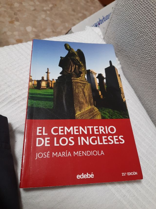 Libro " El cementerio de los ingleses "