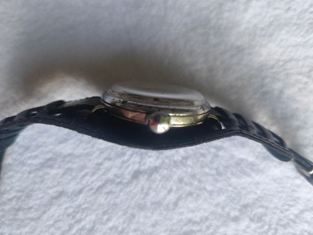 Antiguo Reloj mecánico URSS