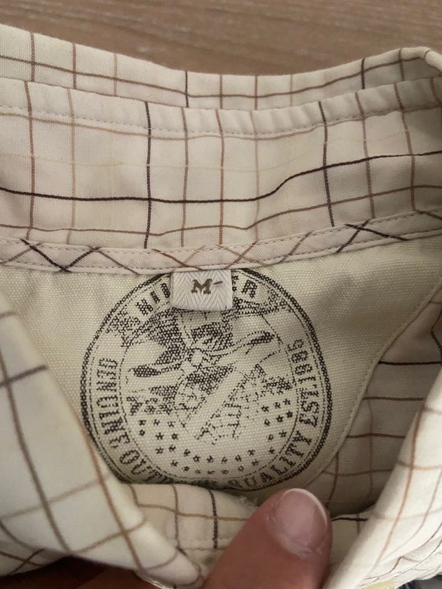 Surtido de camisas de hombre de firmas