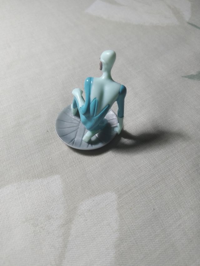 Figuras Los Increíbles - Kinder. 