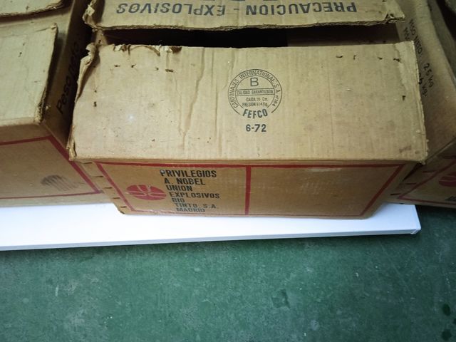 cajas vacias VINTAGE RIOTINTOaño72