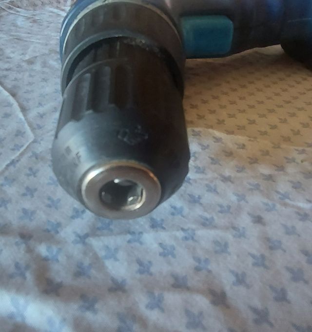 taladro einhell (sin batería) 14.4v