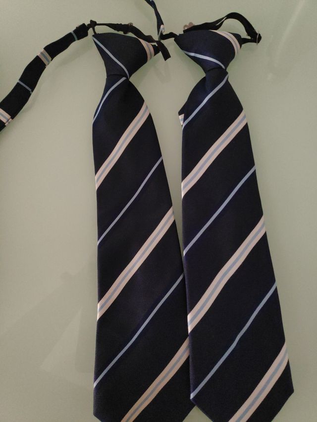 Corbatas uniforme Colegio Santa Gema Galgani