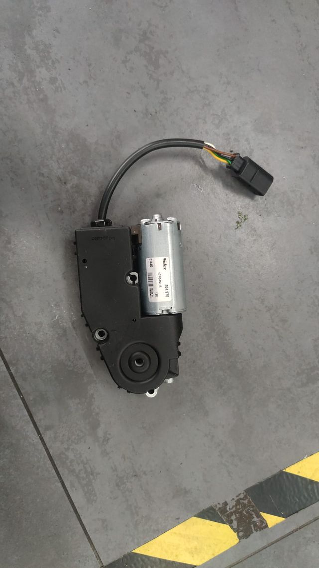 MOTOR ELECTRICO PANTALLA BMW R 1200 RT