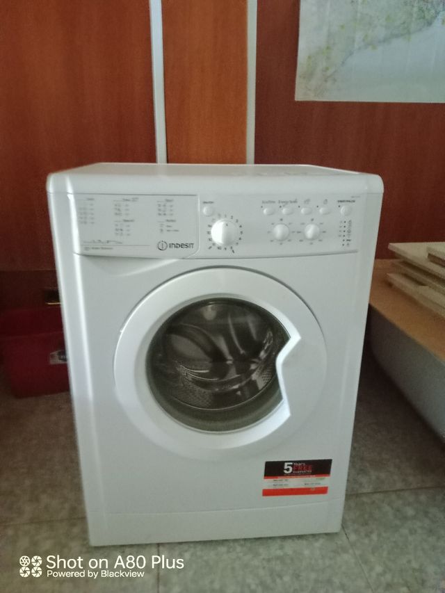 Lavadora de segunda mano por 200 EUR en Camarles en WALLAPOP