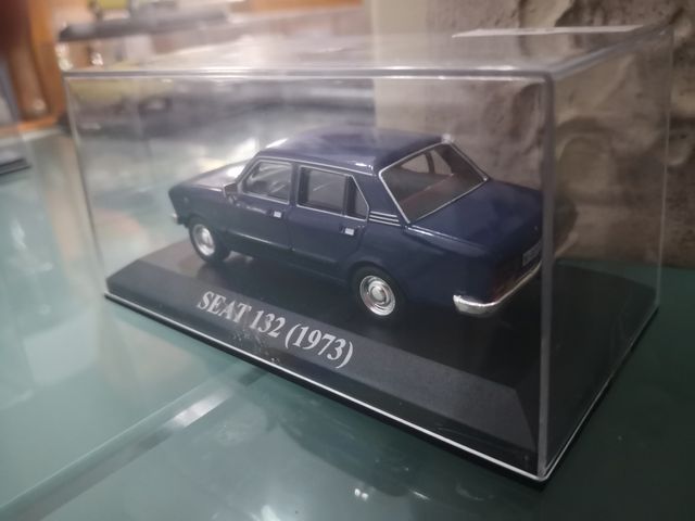 SEAT 132