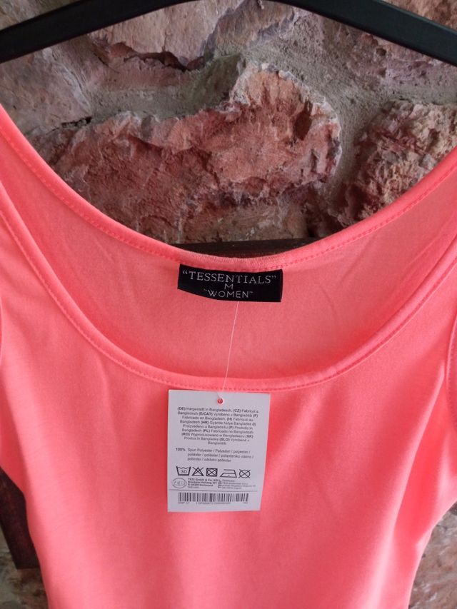 camiseta tirantes con puntilla