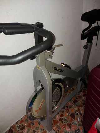 dkn spin bike