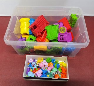 Lote Zomlings muñecos y Accesorios