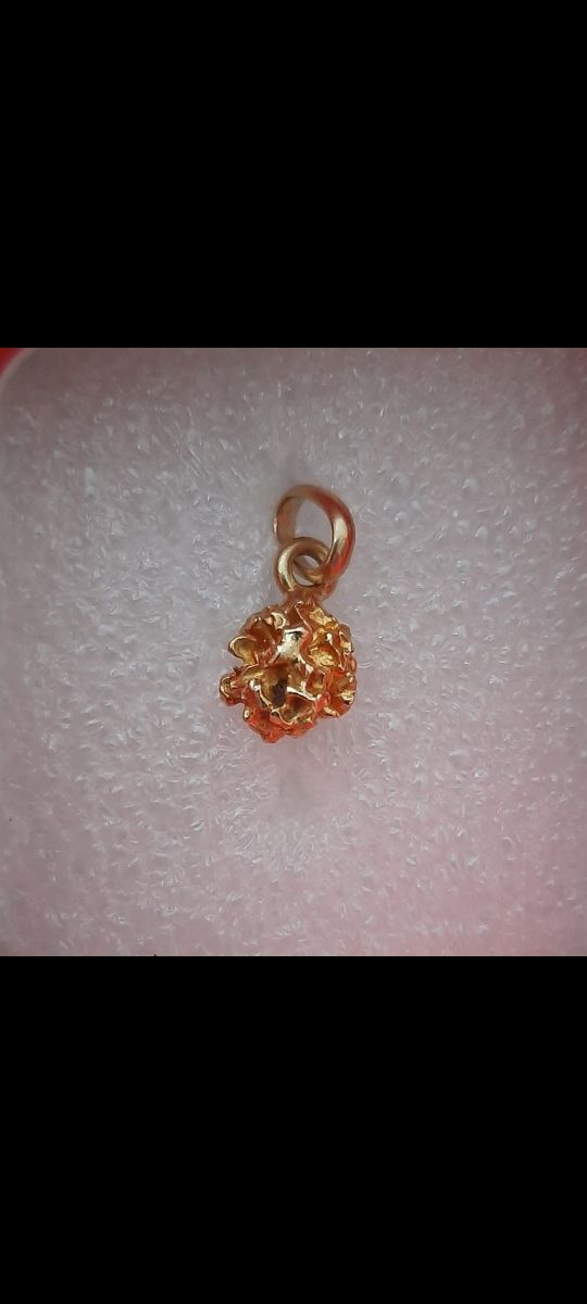 colgante de oro18k (piedra de suerte)