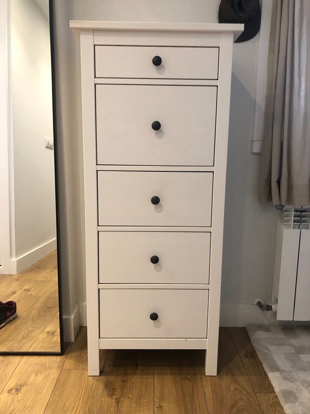 Cómoda Hemnes 5 cajones blanca IKEA de segunda mano por 100 EUR en A
