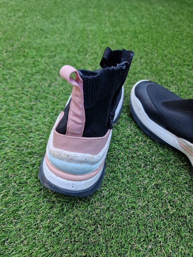 zapatillas deportivas Zara talla 37