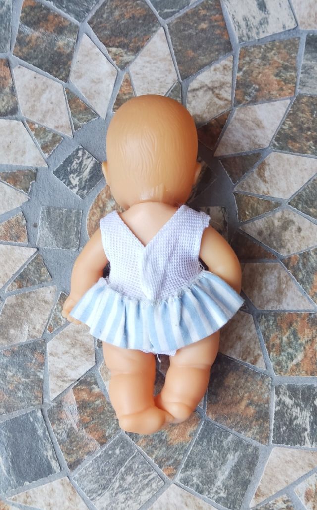 Muñeca barriguita retoño años 80