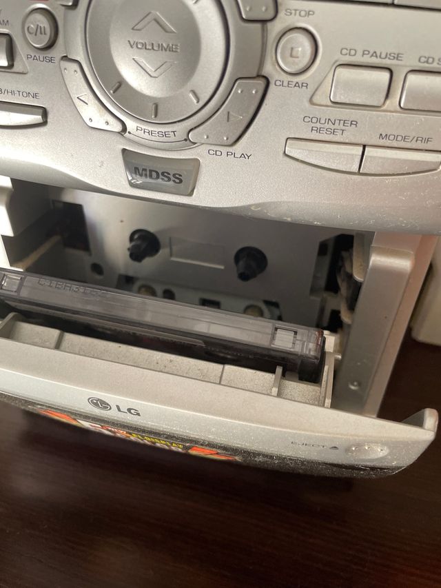 Mini cadena de música Lg FFH-216