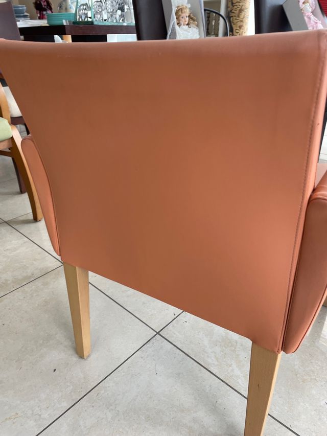 Sillón bajo poli piel