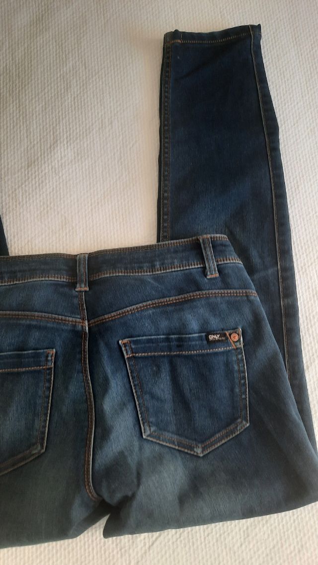 pantalón vaquero marca Only