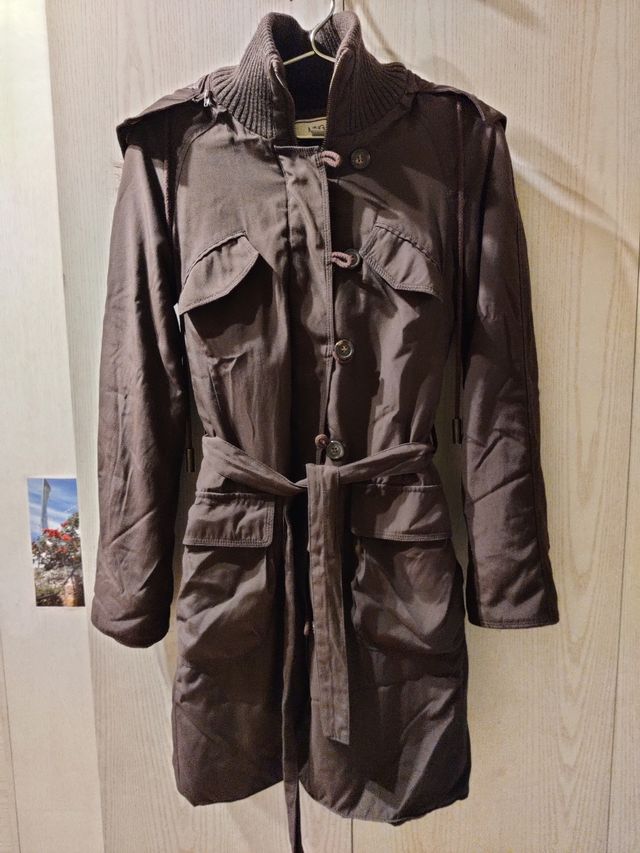 Abrigo con capucha MNG talla S