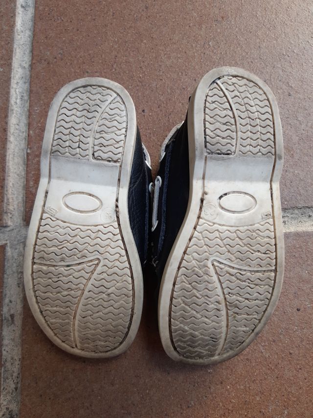 Zapatos azul marino colegiales T23 Colegio Helade.