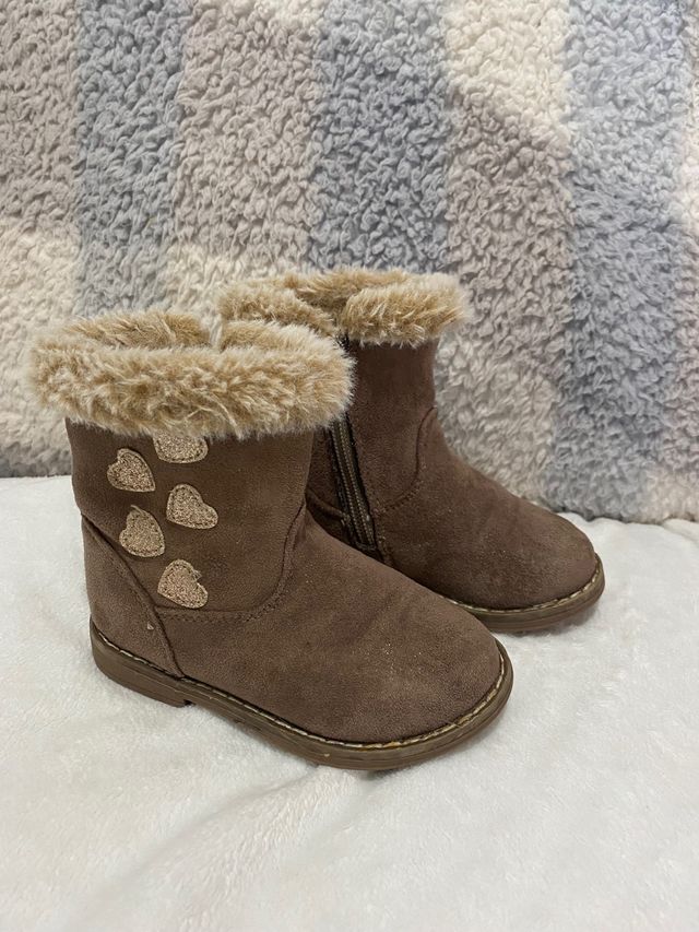 Botin niña talla 22
