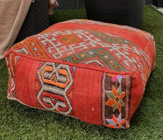 Assento Estofado Puff Berber