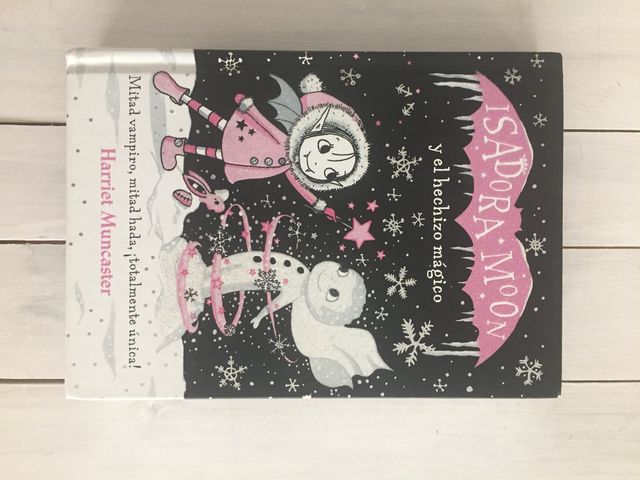 Libro Isadora Moon y el hechizo mágico