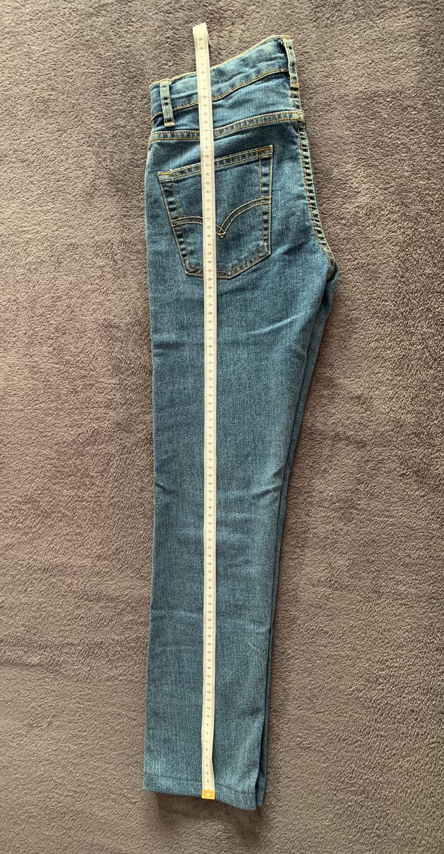 Pantalón LEVI'S 510 niño. T-12.
