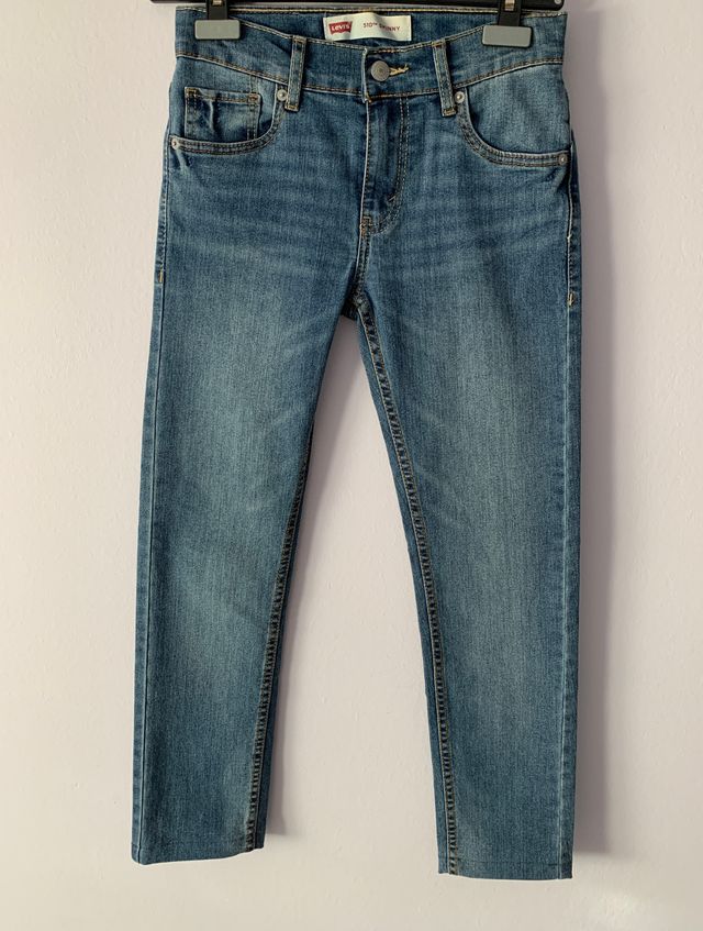 Pantalón LEVI'S 510 niño. T-12.