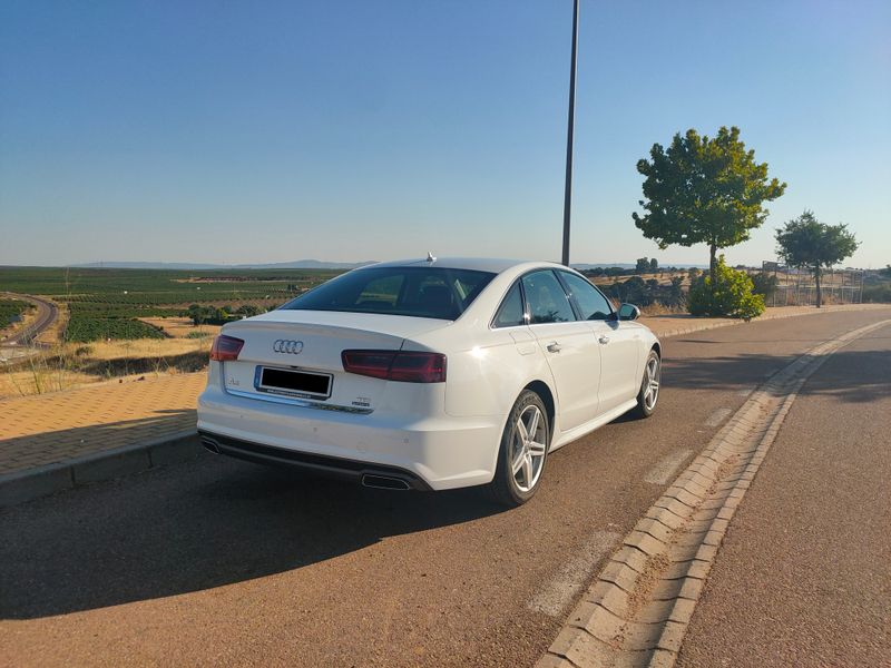 Audi A6 2016 - foto 1