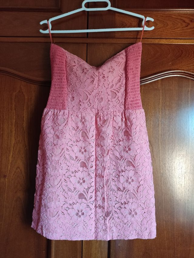 Vestido encaje palabra de honor