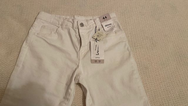 Pantalón blanco. Talla 44