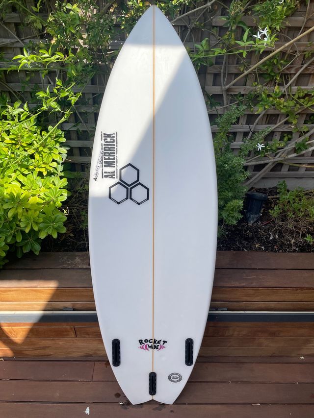 Tabla surf Al Merrick rocket wide grom (niño) de segunda mano por 390