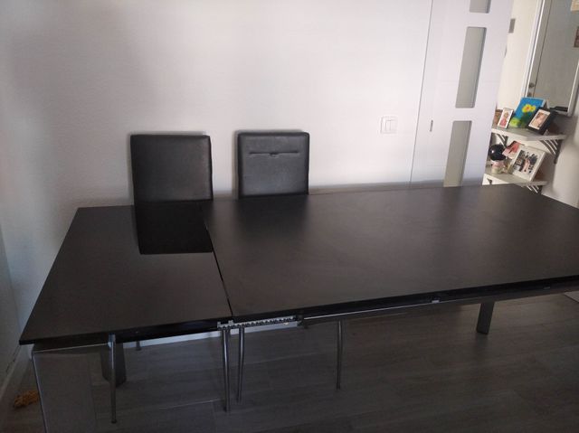 Mesa de comedor extensible 