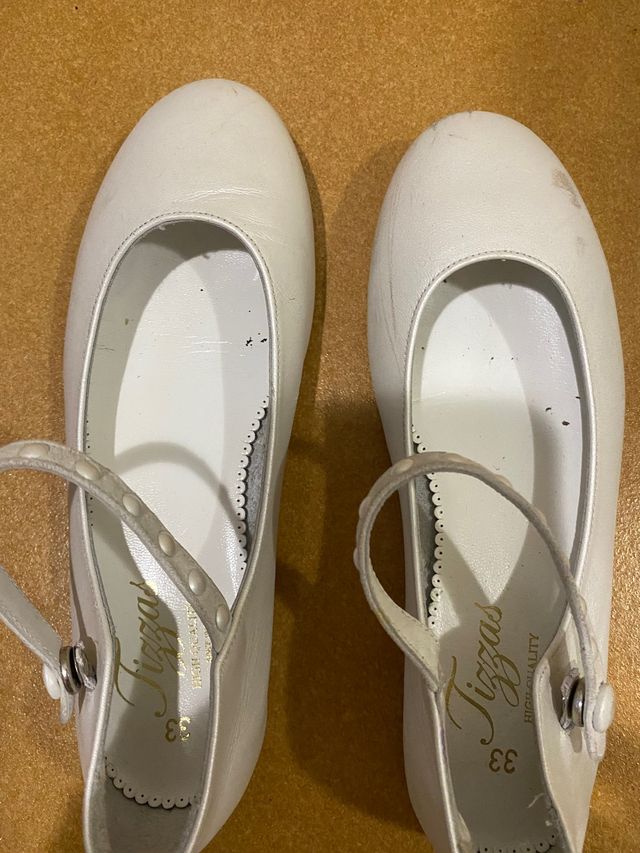 Zapatos blancos niña T33