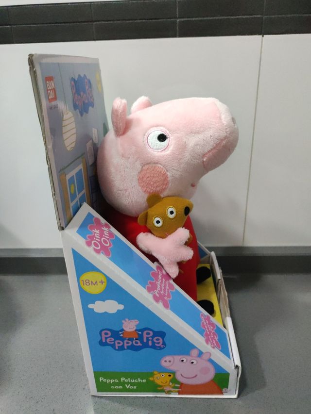 PEPPA PIG. MUÑECO PELUCHE. BANDAI.