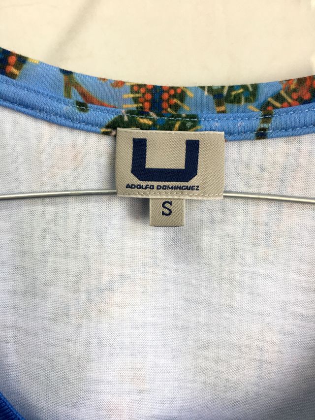 Camiseta de lentejuelas de Adolfo Domínguez T/ S